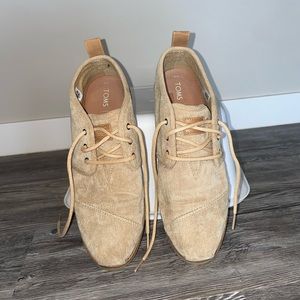 Toms - Corduroy shoes. Women’s size 9